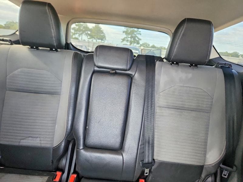2018 FORD ESCAPE SE 10
