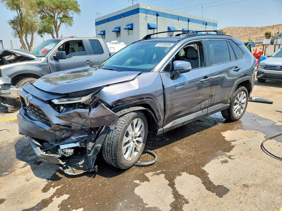 2024 TOYOTA RAV4 XLE PREMIUM - 1