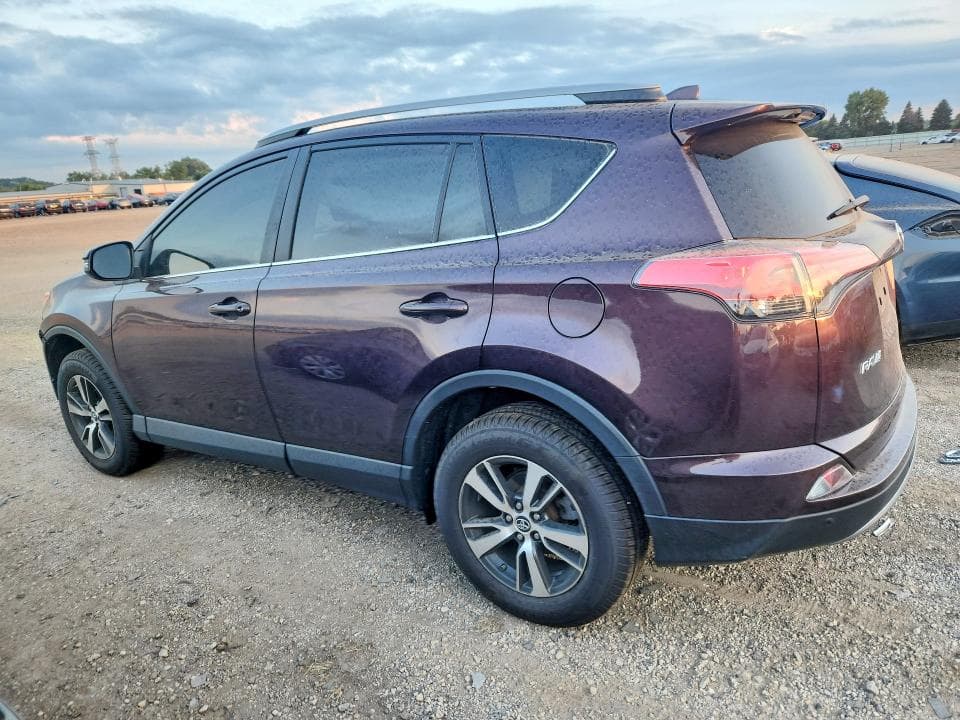 2017 TOYOTA RAV4 XLE 2