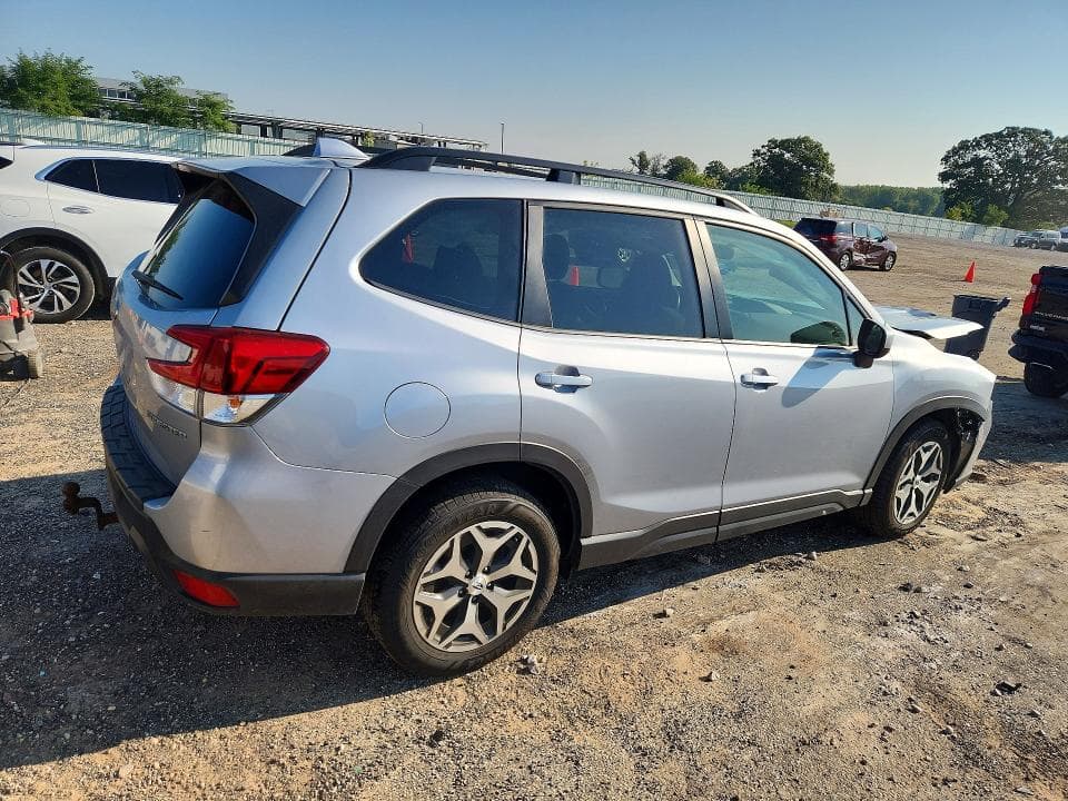 2020 SUBARU FORESTER PREMIUM 3