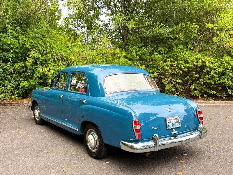 1960 MERCEDES-BENZ 180 3