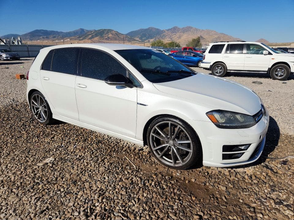 2017 VOLKSWAGEN GOLF R 4