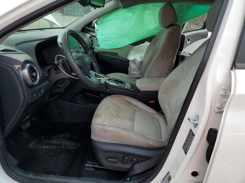 2023 HYUNDAI KONA SE 7