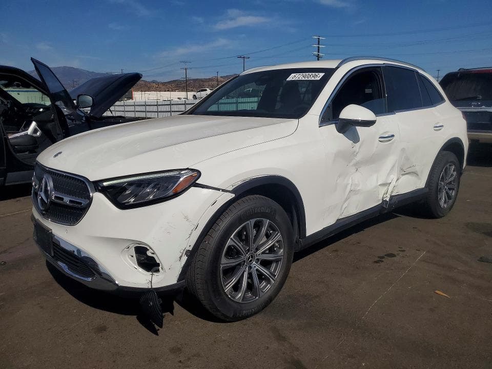 2026 MERCEDES-BENZ GLC 300