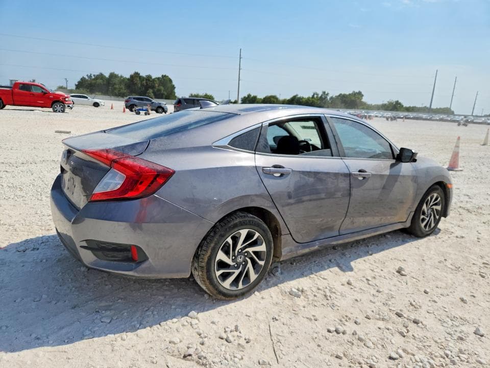 2017 HONDA CIVIC EX 3