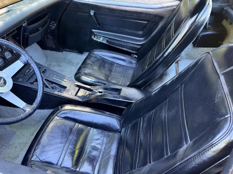 1977 CHEVROLET CORVETTE 6