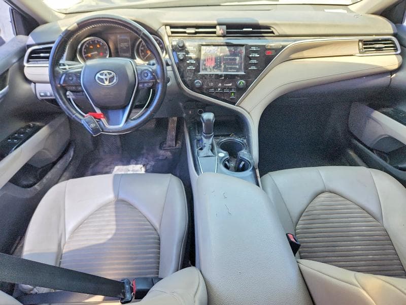 2018 TOYOTA CAMRY SE 8