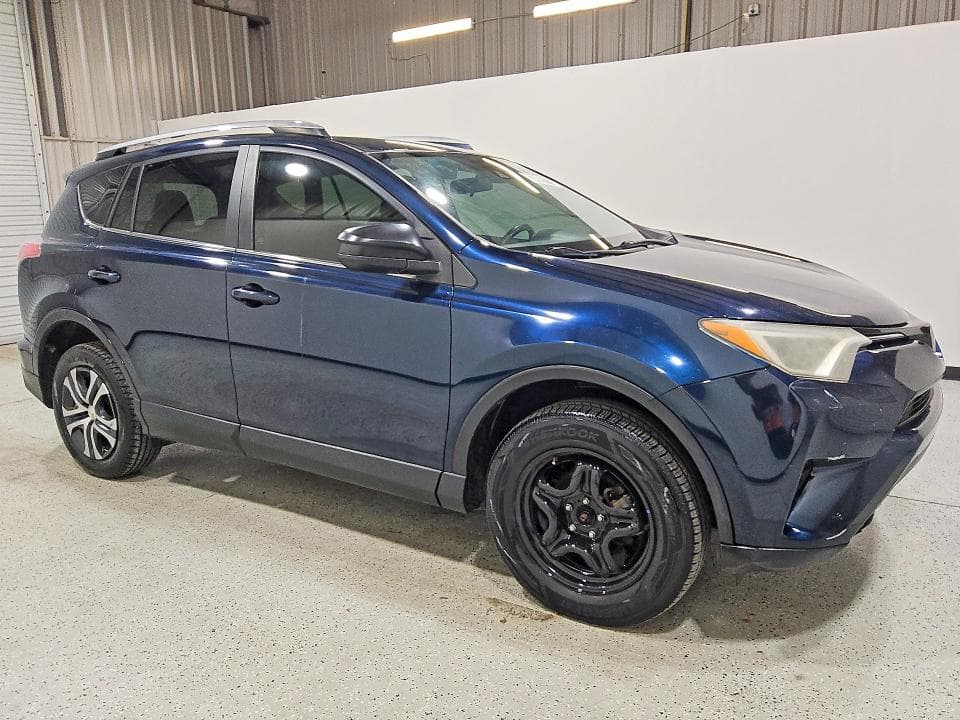 2018 TOYOTA RAV4 LE 4