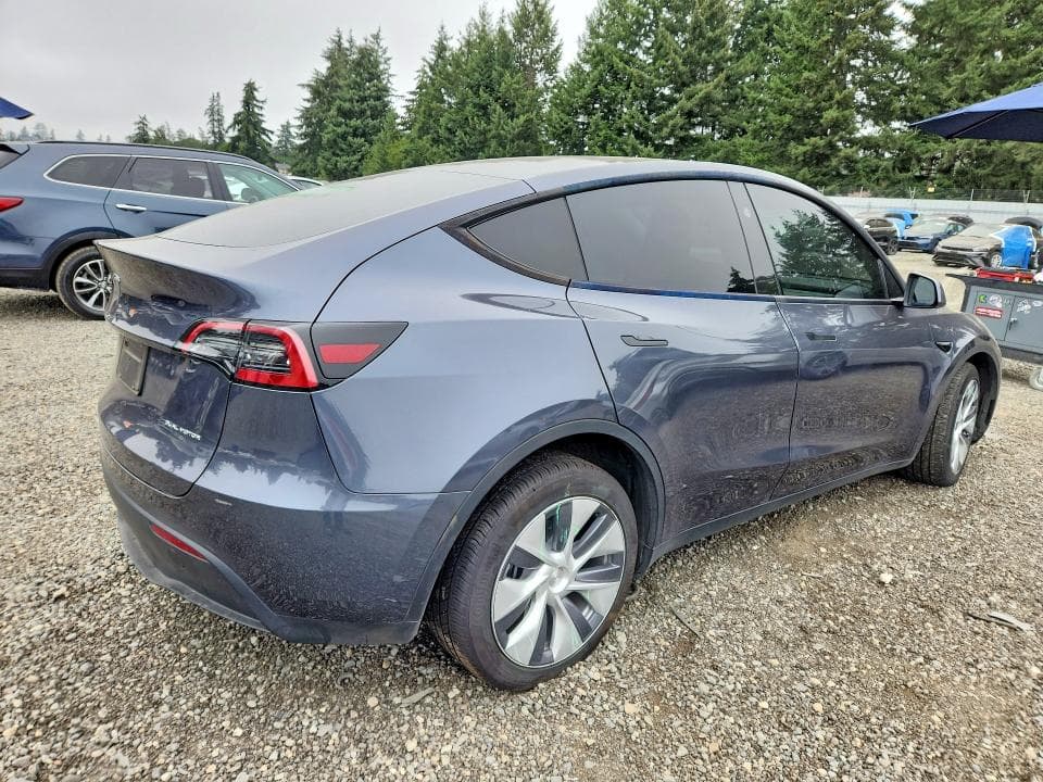 2023 TESLA MODEL Y 3