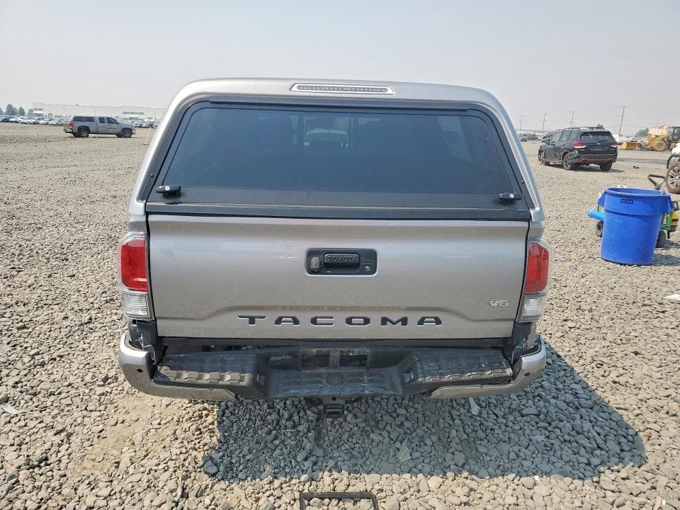 2020 TOYOTA TACOMA TRD SPORT 6