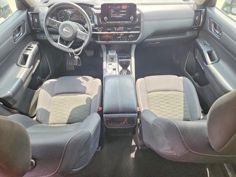 2024 NISSAN PATHFINDER SV 8