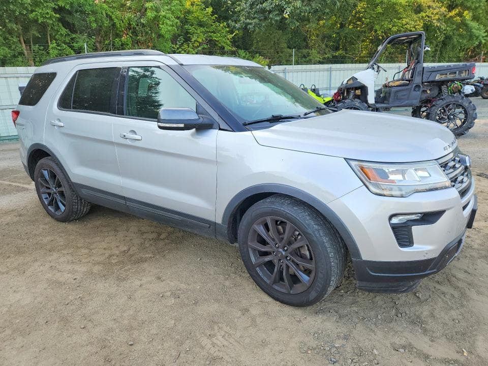 2019 FORD EXPLORER XLT 4