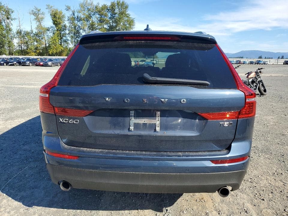 2021 VOLVO XC60 T5 MOMENTUM 6