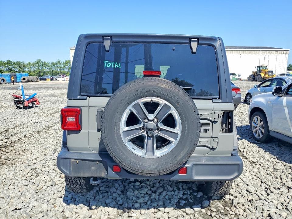 2018 JEEP WRANGLER UNLIMITED SAHARA 6