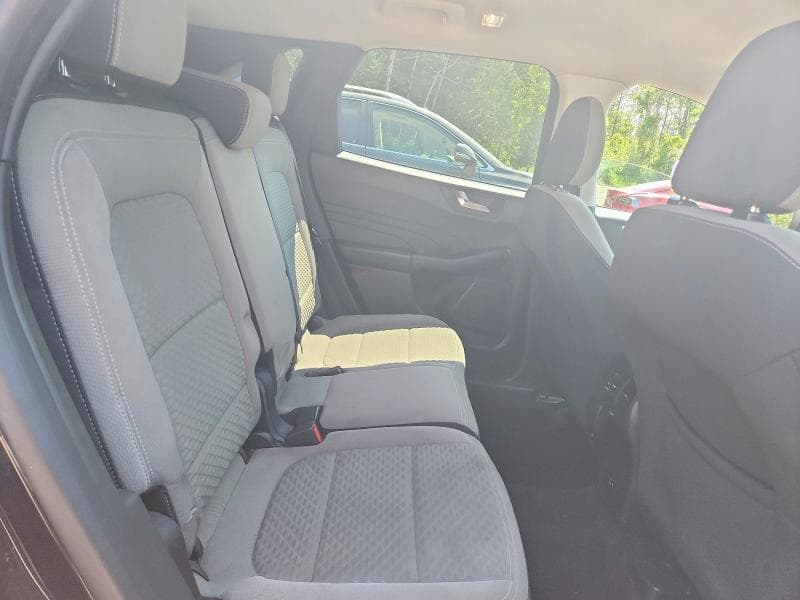 2021 FORD ESCAPE SE 11