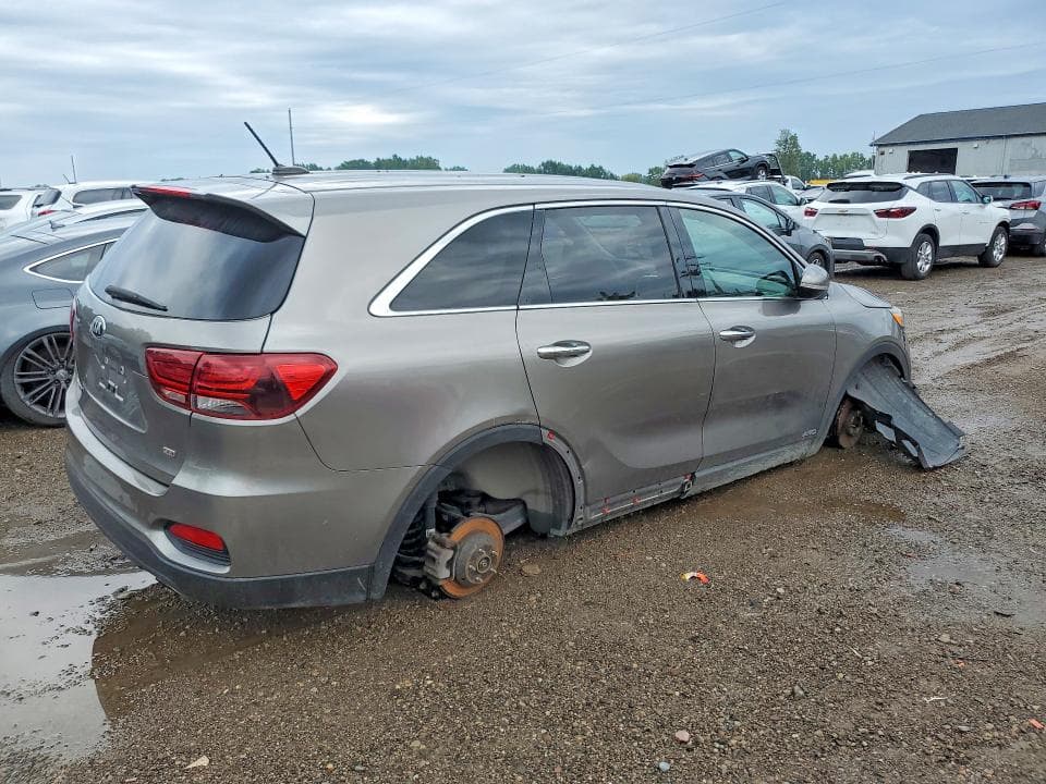 2019 KIA SORENTO LX 3