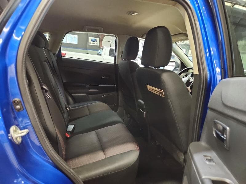 2018 MITSUBISHI OUTLANDER SPORT ES 11