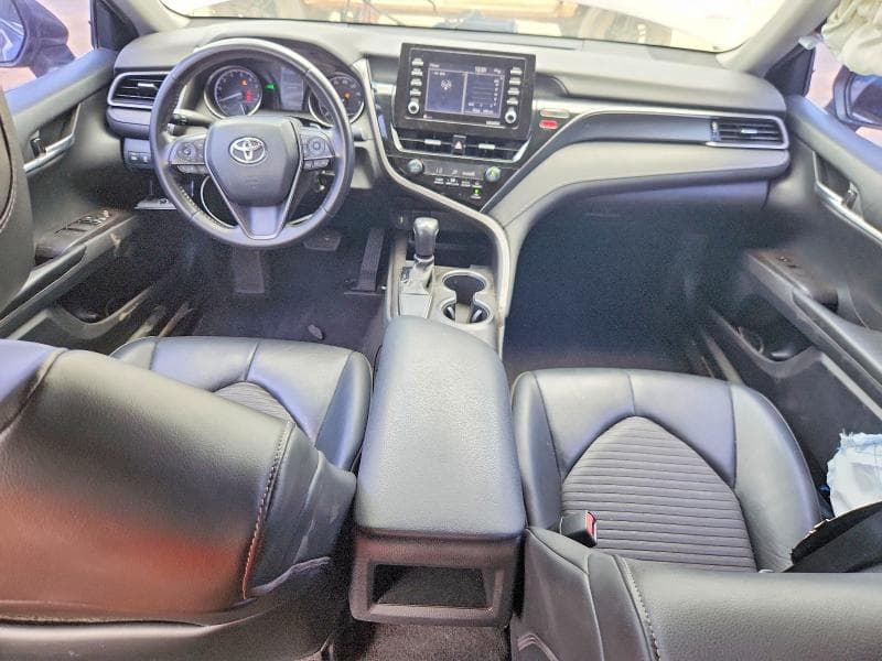 2021 TOYOTA CAMRY SE 8