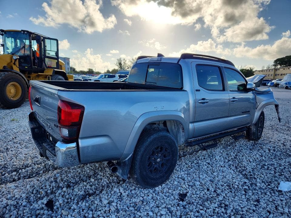 2020 TOYOTA TACOMA SR5 V6 3