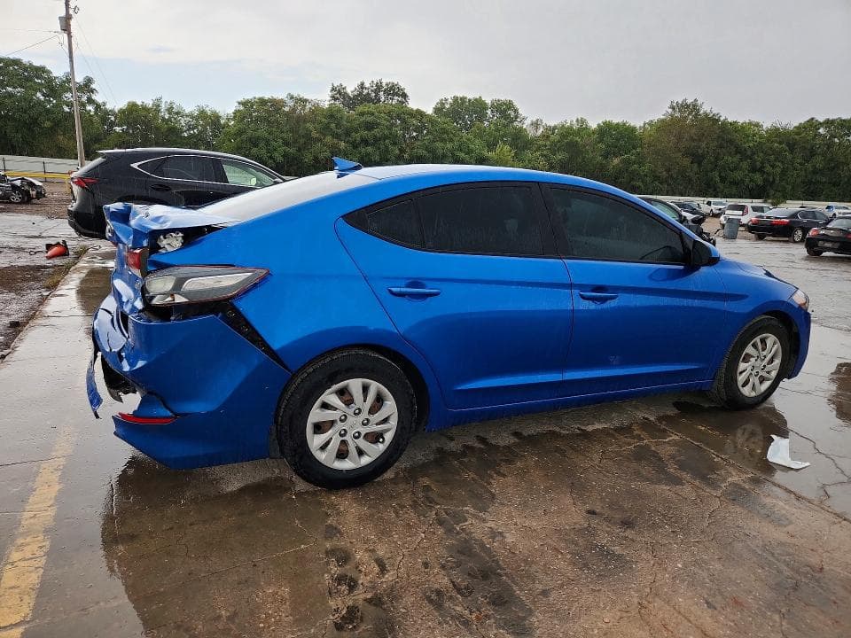 2017 HYUNDAI ELANTRA SE 3