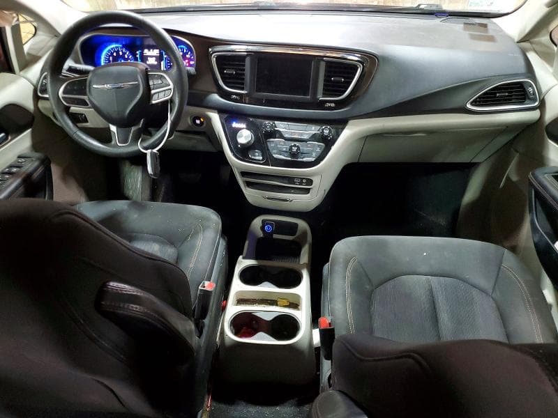 2018 CHRYSLER PACIFICA L 8