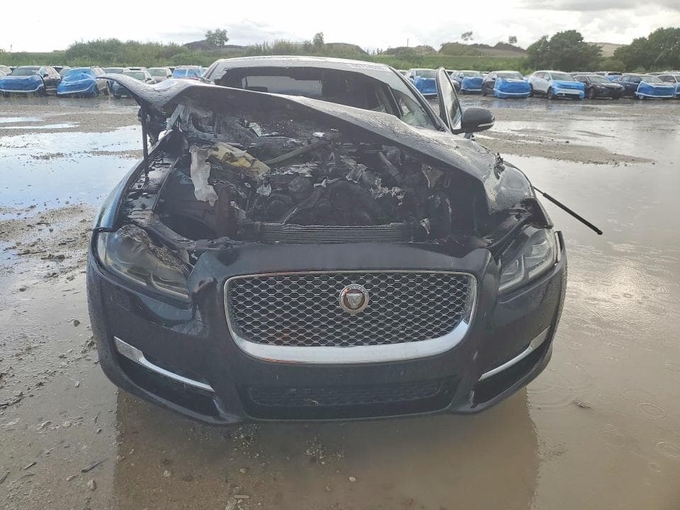 2018 JAGUAR XJ R - SPORT 5