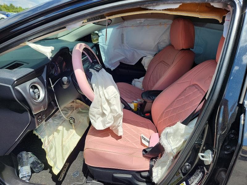 2019 TOYOTA COROLLA SE 7