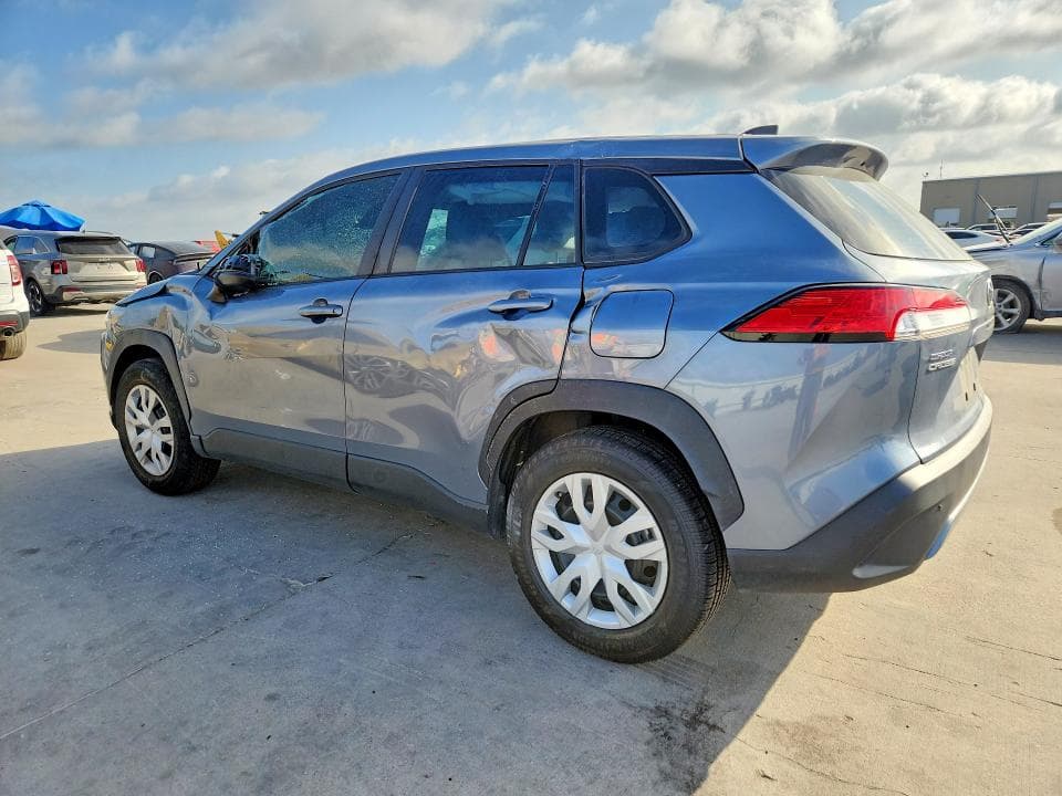2022 TOYOTA COROLLA CROSS L 2
