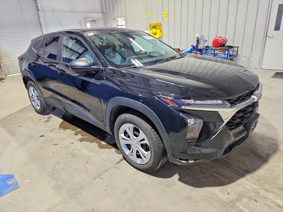 2024 CHEVROLET TRAX LS 4