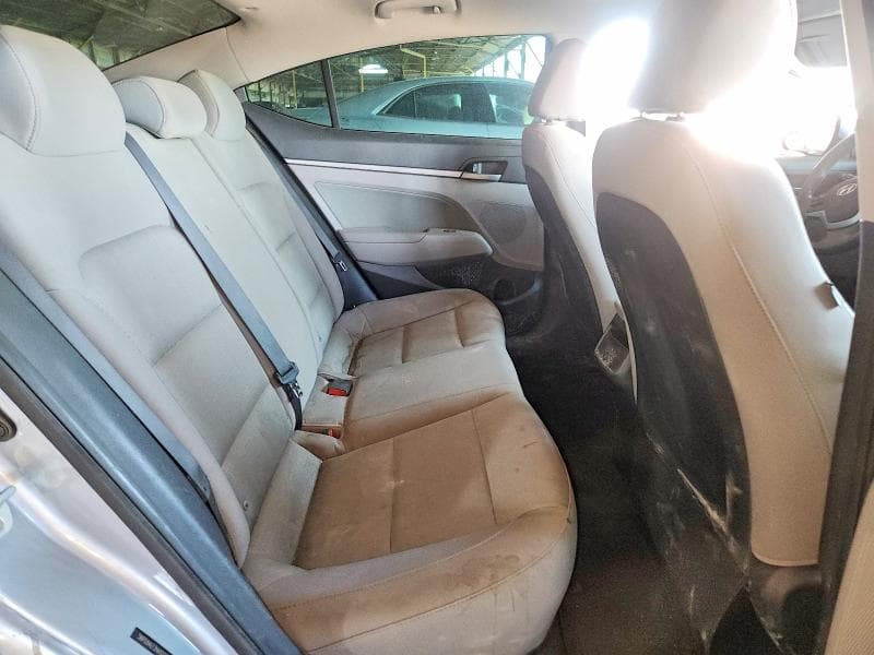 2017 HYUNDAI ELANTRA SE 10