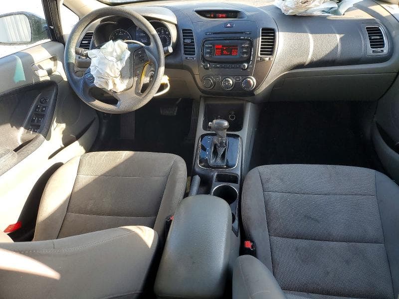 2017 KIA FORTE LX 8