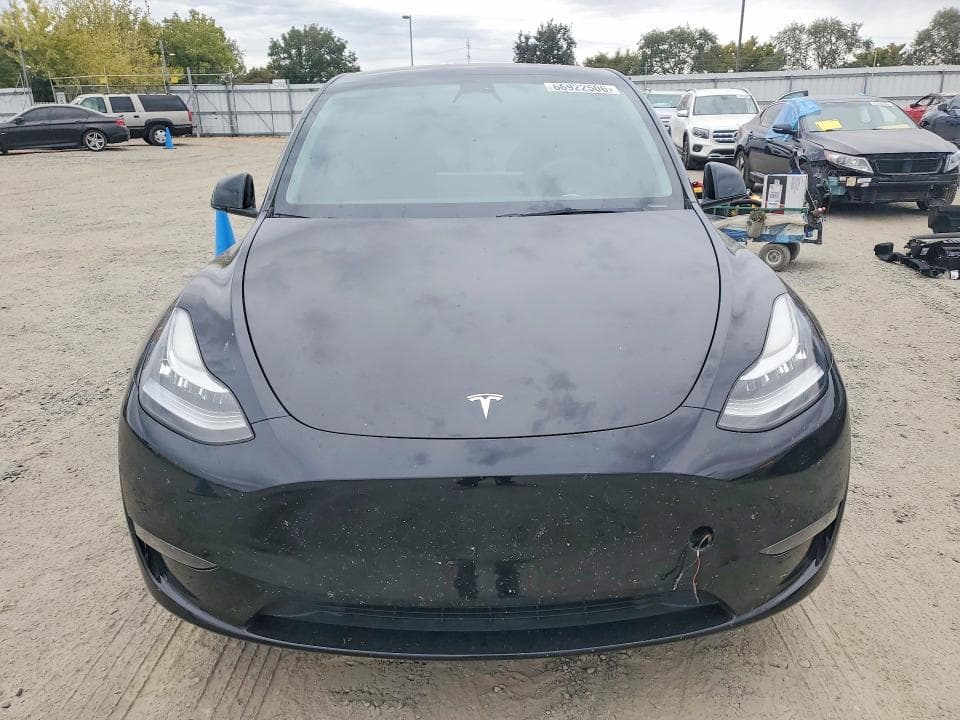 2022 TESLA MODEL Y 5