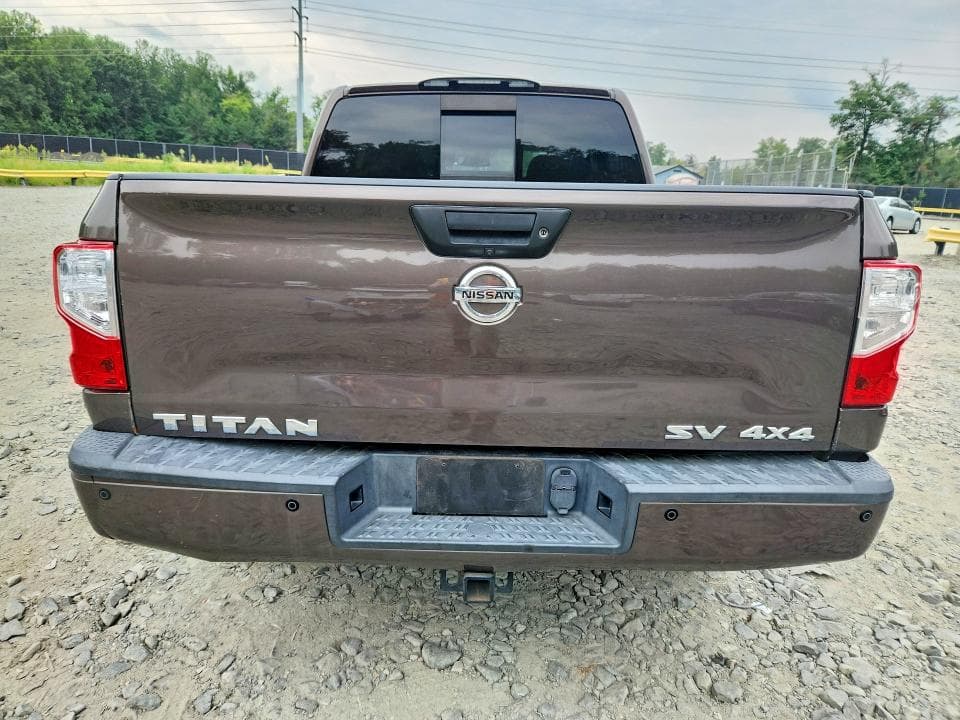 2018 NISSAN TITAN SV 6