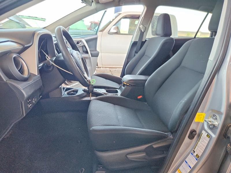 2017 TOYOTA RAV4 LE 7