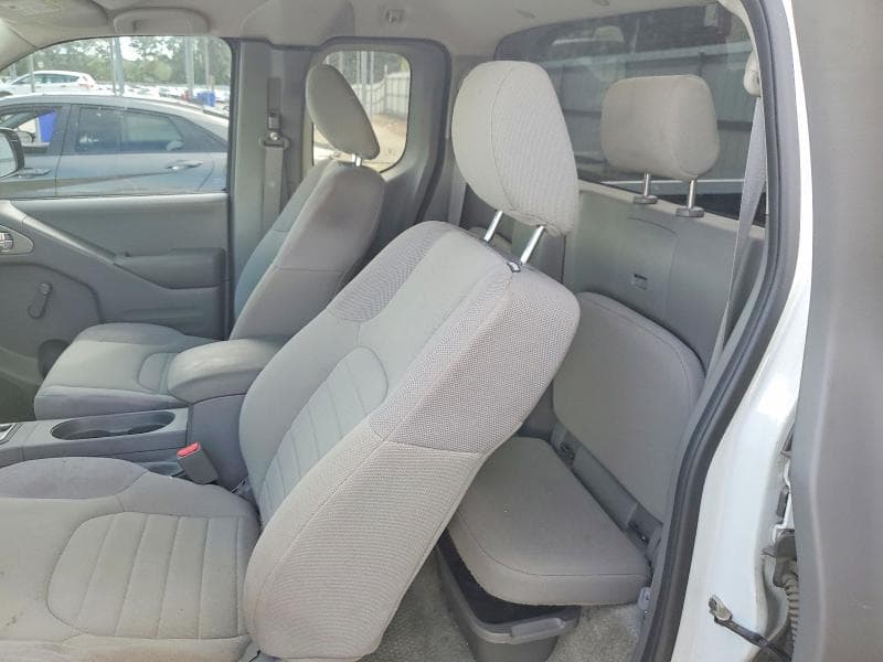 2018 NISSAN FRONTIER S 10