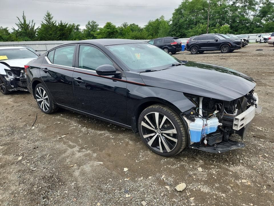 2021 NISSAN ALTIMA SR 4