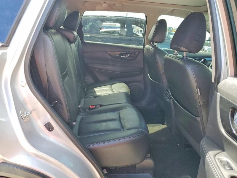 2019 NISSAN ROGUE SL 11