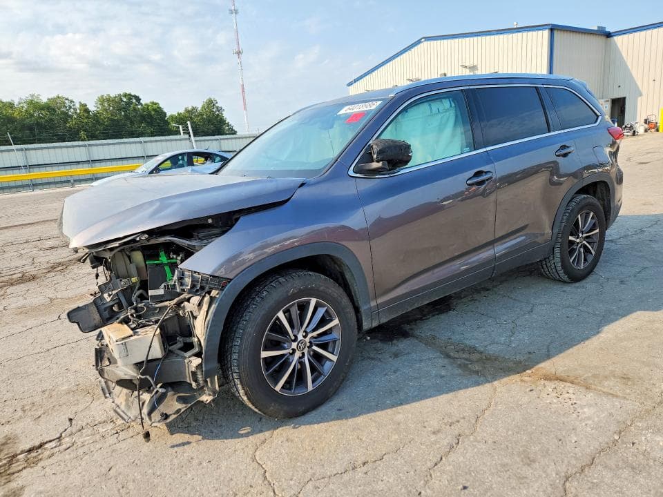 2017 TOYOTA HIGHLANDER XLE - 1