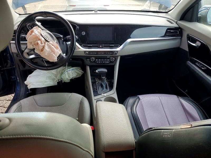 2021 KIA NIRO TOURING 8