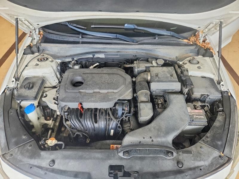 2018 KIA OPTIMA S 11