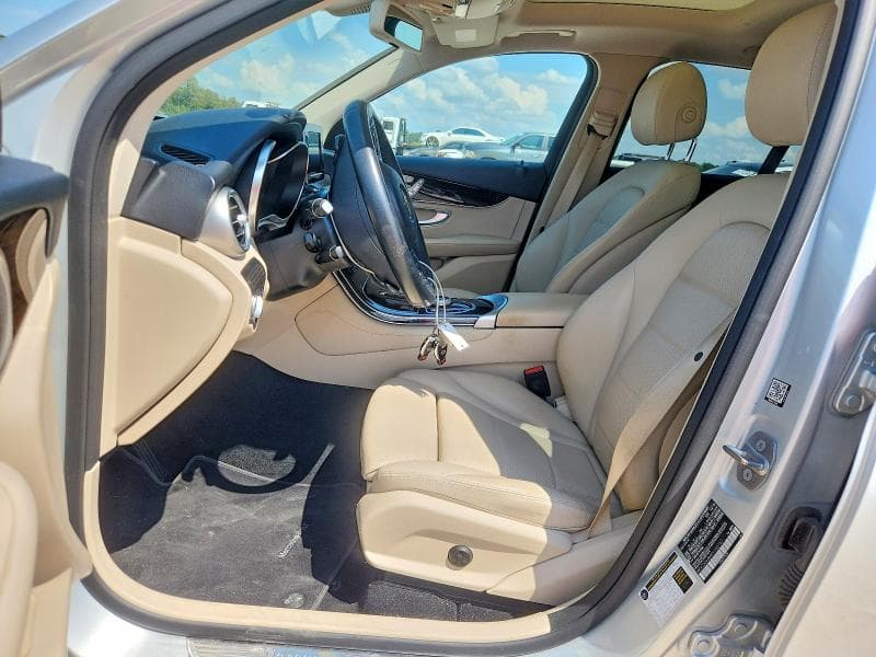 2019 MERCEDES-BENZ GLC 300 7