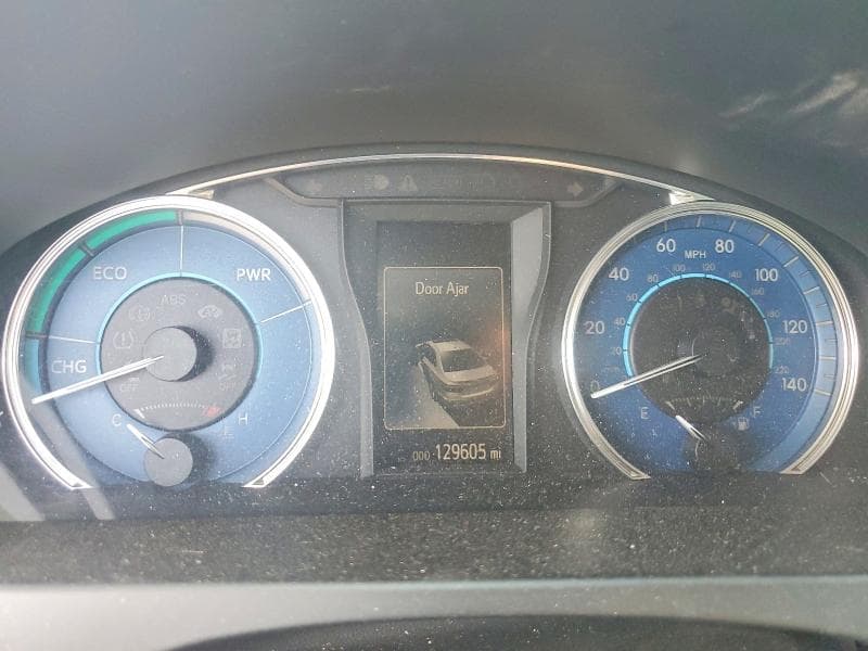 2017 TOYOTA CAMRY HYBRID LE 9