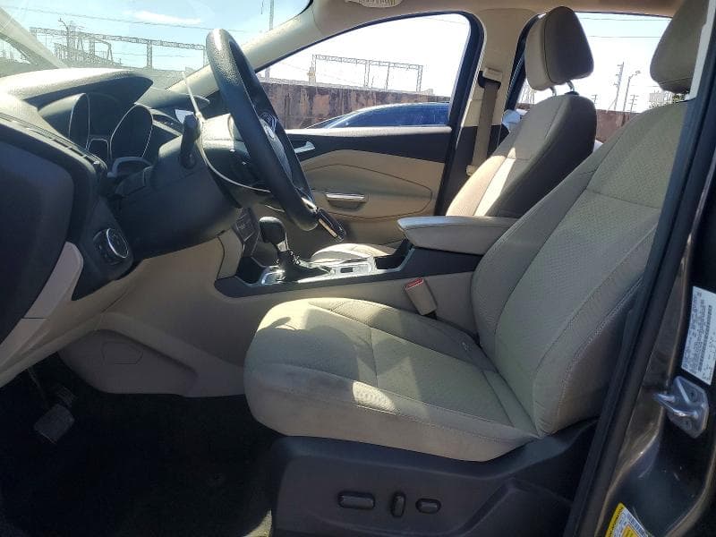 2017 FORD ESCAPE SE 7