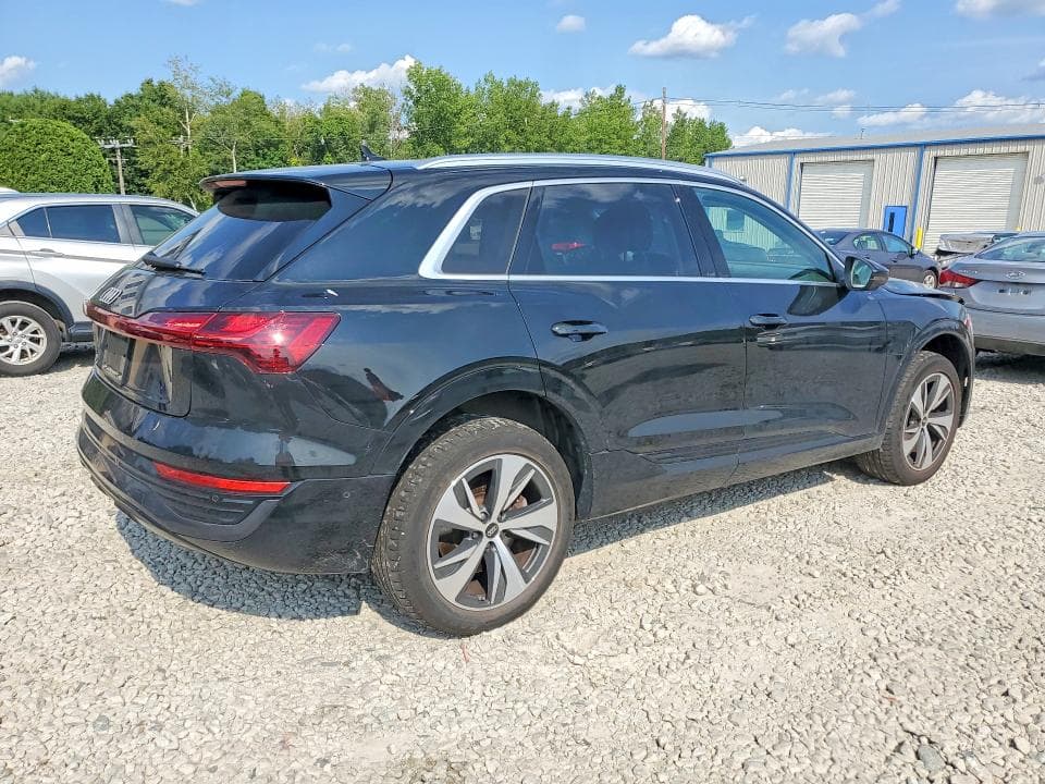 2024 AUDI Q8 E-TRON PREMIUM PLUS 3