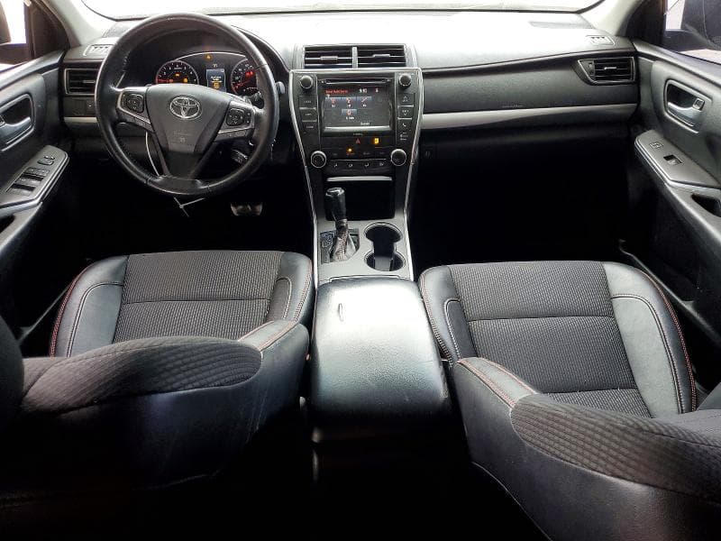 2017 TOYOTA CAMRY SE 8