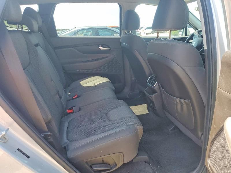 2019 HYUNDAI SANTA FE SE 10
