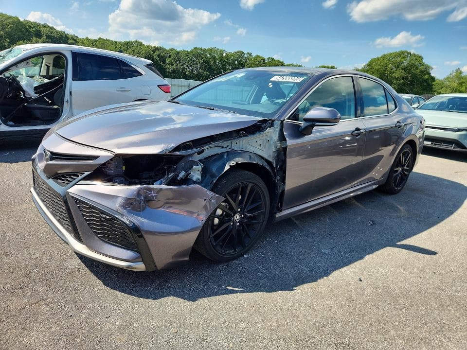 2024 TOYOTA CAMRY XSE - 1