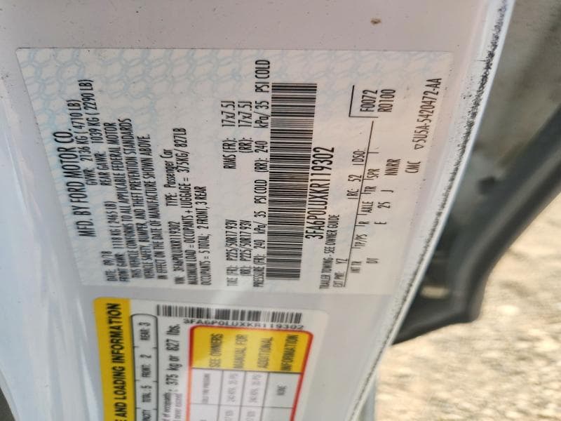 2019 FORD FUSION SE 12