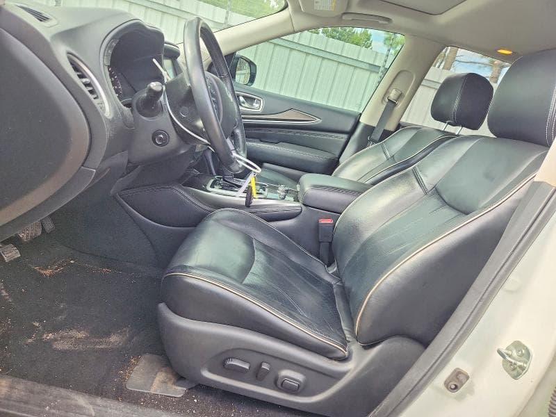 2017 INFINITI QX60 BASE 7