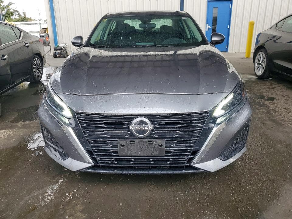 2023 NISSAN ALTIMA S 5